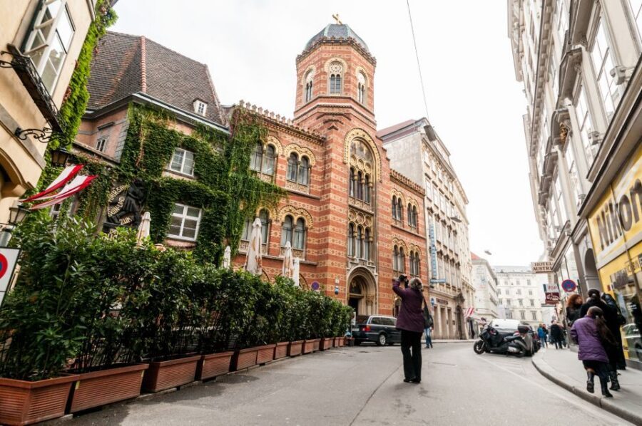 Vienna: Romantic Old Town 2-Hour Discovery Tour - Romans, Jews, and Traders at Hoher Markt (Plus Anchor Clock Surprises)