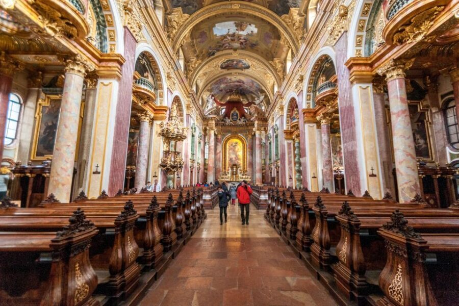 Vienna: Romantic Old Town 2-Hour Discovery Tour - Myths, Legends, and the Animal Details on Fountains