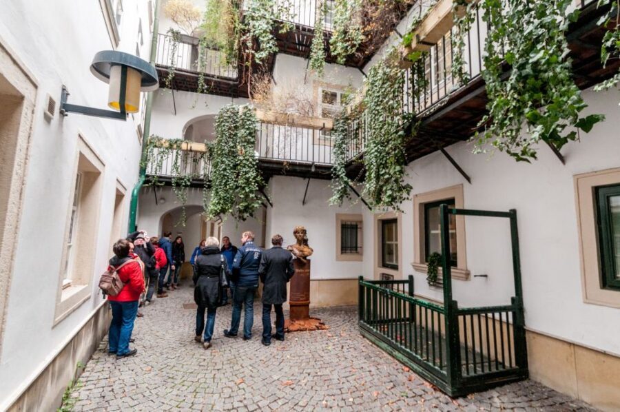 Vienna: Romantic Old Town 2-Hour Discovery Tour - Narrow Lanes and Back Courtyards: How Daily Life Feels Medieval