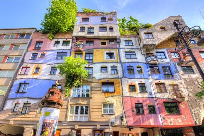 Vienna Scavenger Hunt and Highlights Self Guided Audio Tour - Price and value: $9.61 for a full 1-year access window