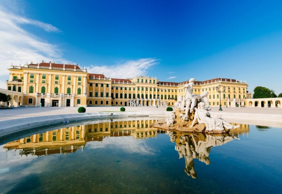 Vienna: Schönbrunn Palace & Garden Skip-the-Line Guided Tour - Guide style in German and English: what you’ll notice in the room
