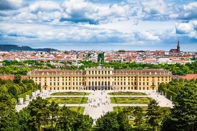Vienna: Schönbrunn Palace Gardens Private Guided Tour - Guides: what good looks like here