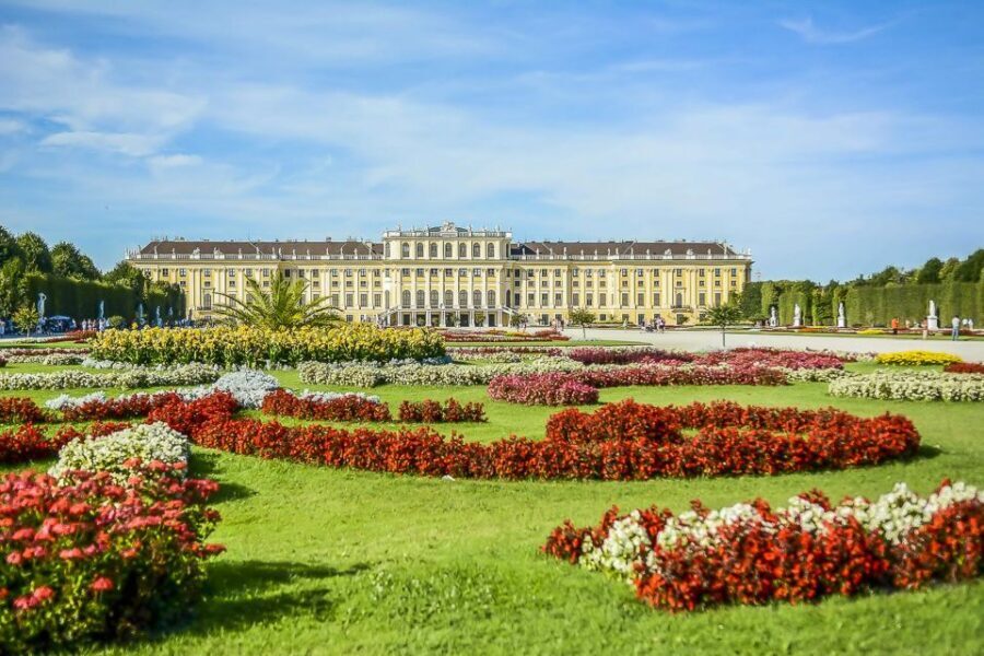 Vienna: Schönbrunn Palace & Gardens Skip-the-Line Tour - Tips to get the most out of your 2 hours