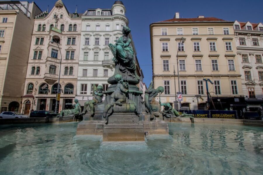 Vienna: Self-Guided Audio Walking Tour on Your Phone - Key things I’d plan around
