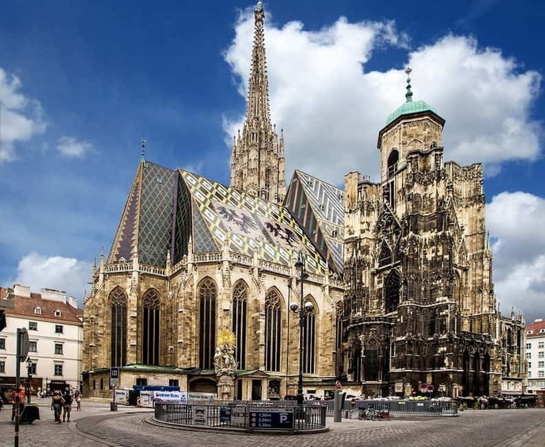 Vienna: Sightseeing Tour in an 8 seats electric classic car - Key Highlights You’ll Actually Feel