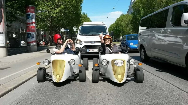 Vienna: Sightseeing Tour in Hotrod - What to bring and what to watch out for