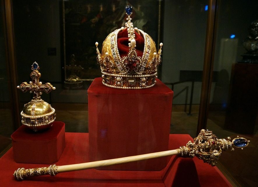 Vienna: Skip-the-Line Hofburg Ticket & Sisi Museum Tour - The guide makes or breaks it: pro-level pacing and clear explanations
