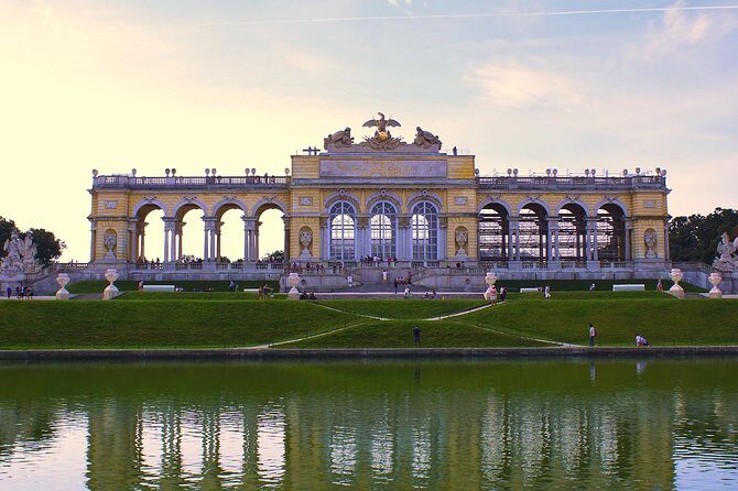 Vienna: Skip the Line Schönbrunn Palace and Gardens Guided Tour - Meeting at Parade Court Fountains: The Fastest Way to Start Smoothly