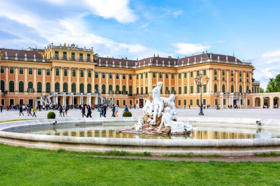 Vienna: Skip-the-Line Schönbrunn Palace & Gardens Tour - The visitor center stop: break time that actually helps