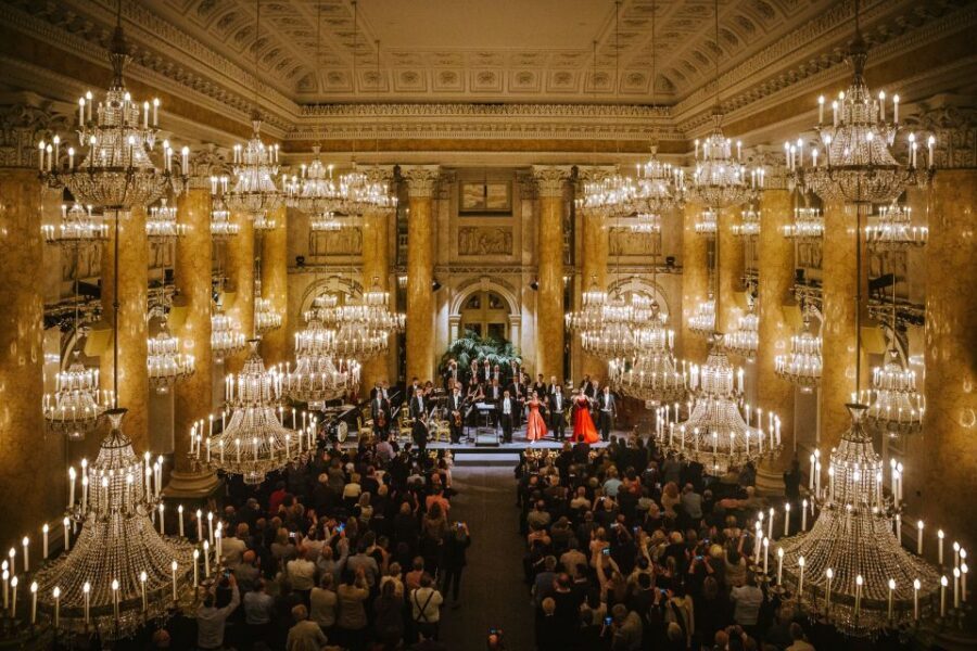 Vienna: Strauss and Mozart Concert at Hofburg Palace - The language side: English or German, without fuss