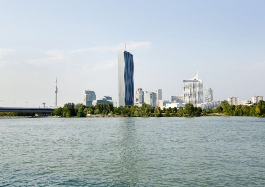 Vienna: Sunday Brunch Danube Cruise & Live Music - Sunday Brunch Buffet: What’s Included and How to Eat Smart
