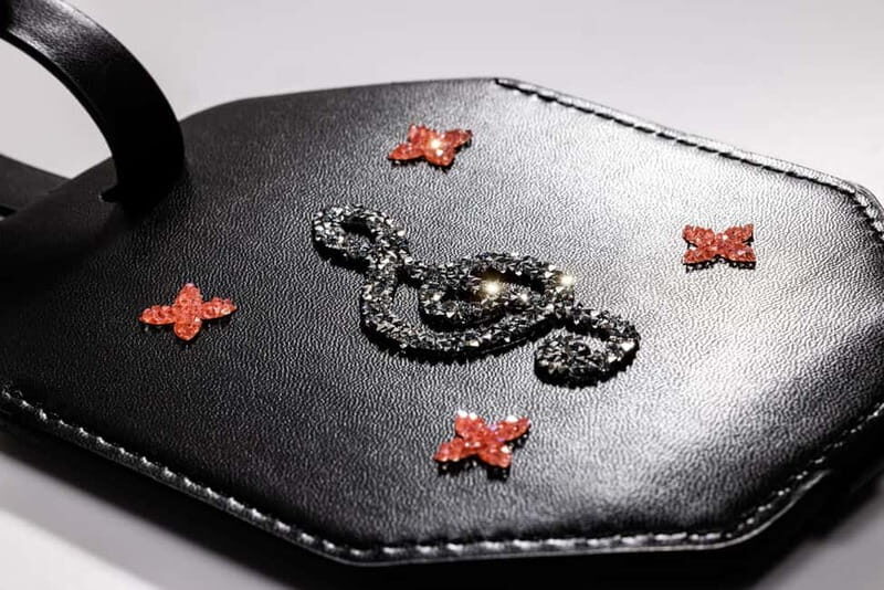 Vienna: Swarovski DIY Workshop Experience - Who should book this Swarovski DIY luggage tag workshop