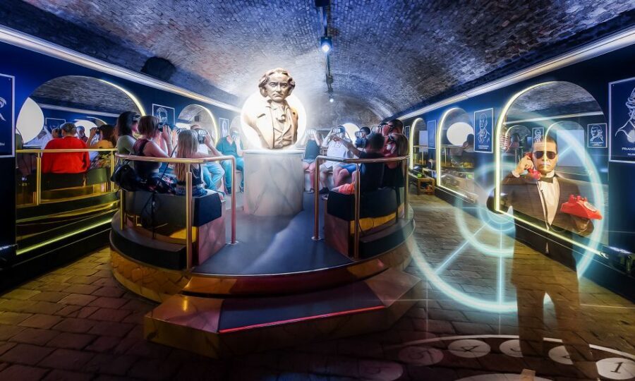 Vienna: Time Travel and Magic Vienna History Tour - 5D cinema and 4D effects: what the big show segments feel like