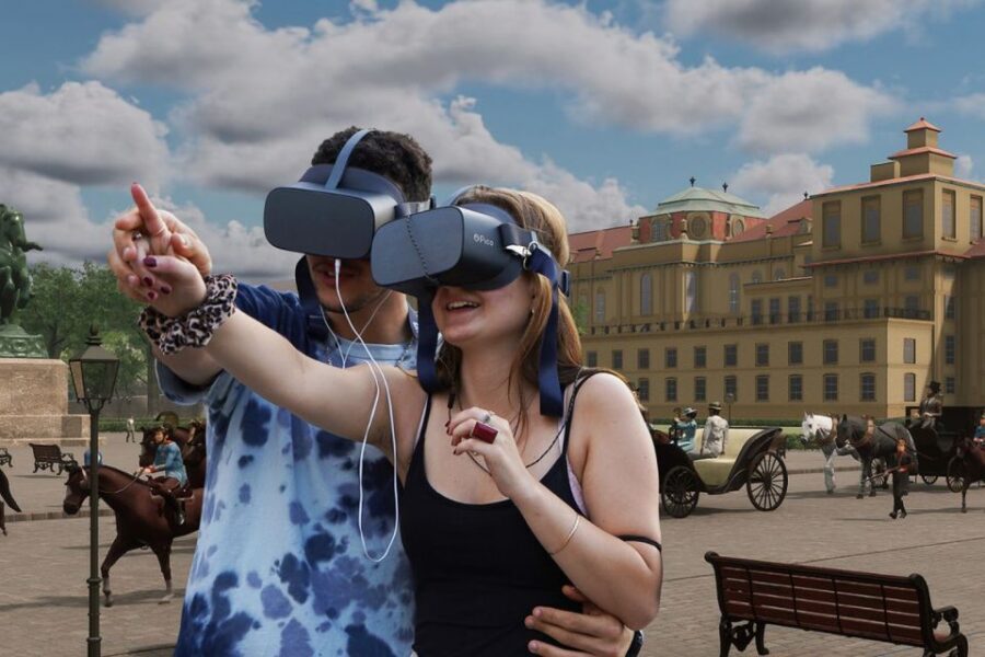 Vienna: Time Traveling Virtual Reality Sightseeing Tour - Price and languages: what you get for $45