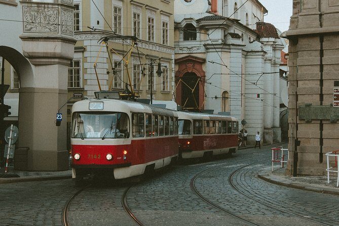 Vienna to Prague - Private Transfer with 2 hours of Sightseeing - Your 2 Hours of Sightseeing: Pick Stops, Not Stress