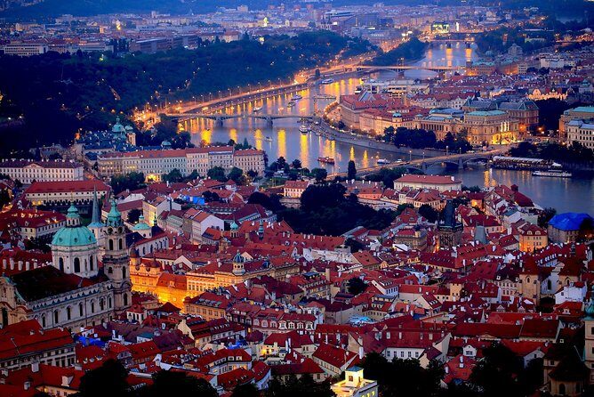 Vienna to Prague - Private Transfer with 2 hours of Sightseeing - Who Should Book This Instead of Taking the Train?