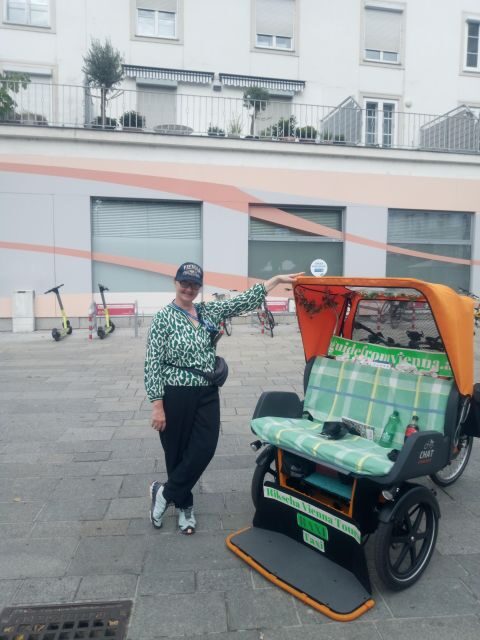 Vienna: Tour RAXI (electric rickshaw) 3 hours in Vienna - Prater (30 Minutes): The Easy Transfer From Majesty to Everyday Vienna