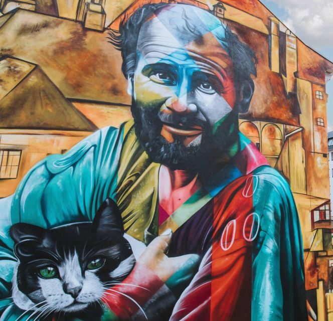 Vienna Urban Art Tour: Explore a different side of Vienna! - Street Art with a CityRiddler Code: How the self-guided format works
