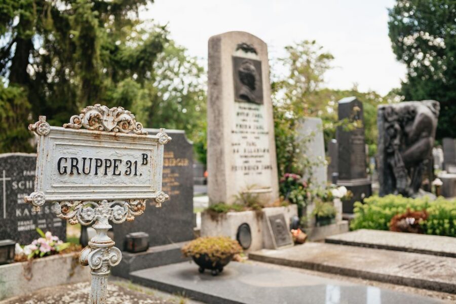 Vienna: Vienna Central Cemetery Guided Walking Tour - The Graves of Honor: Who Built Austria’s Cultural and Political Identity