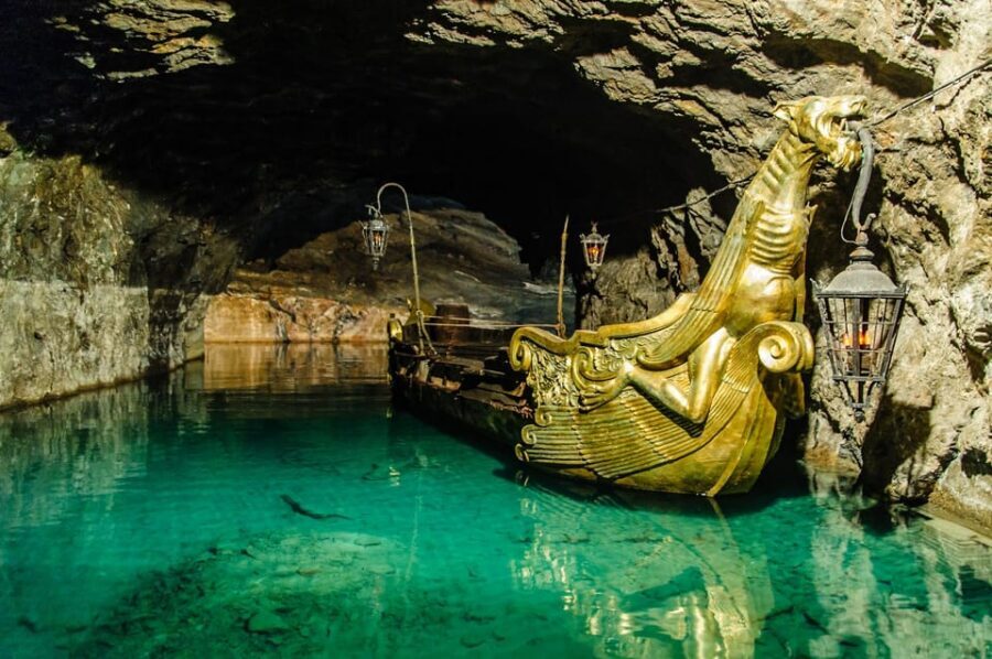Vienna: Vienna Woods Tour with Underground Lake and Wine - Key Things I’d Put On Your Radar