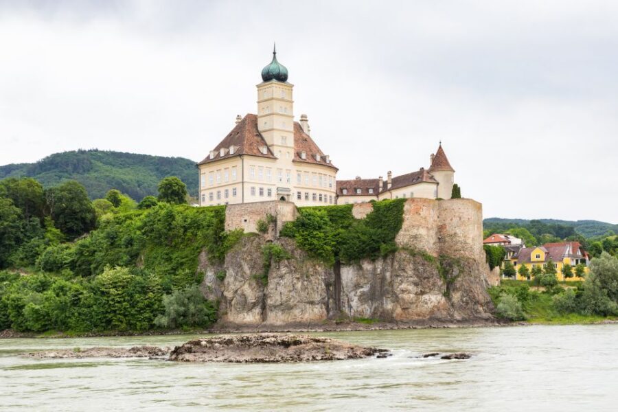 Vienna: Wachau Valley, Melk Abbey Tour with Danube Boat Trip - Melk Abbey in 75 minutes: Baroque rooms, grand library, and valley viewpoints
