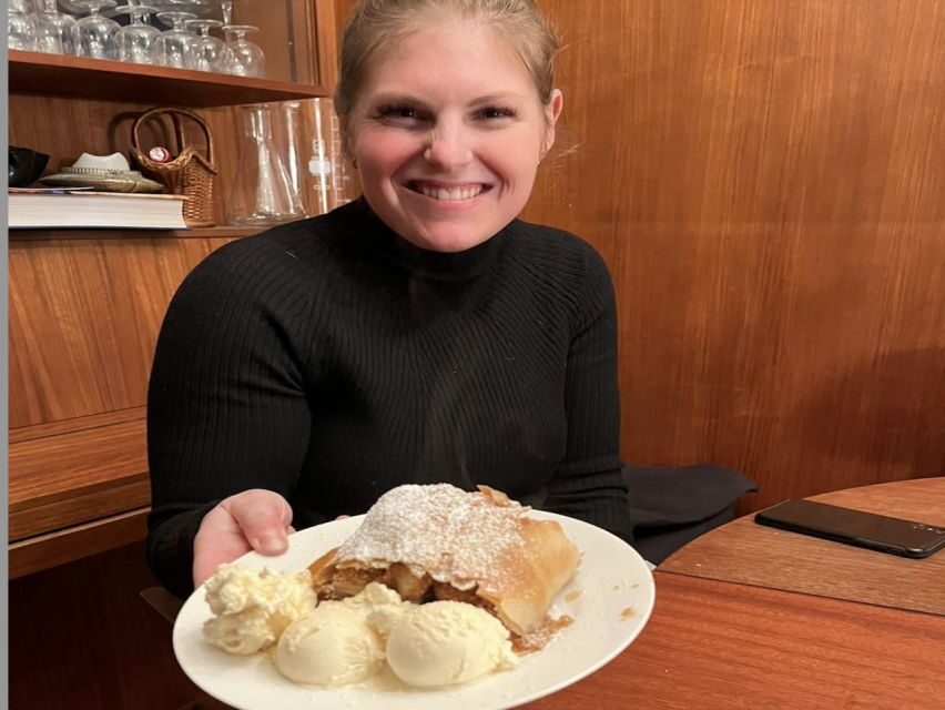 Vienna: Wiener Schnitzel and Strudel Cooking Class - Key things to know before you go
