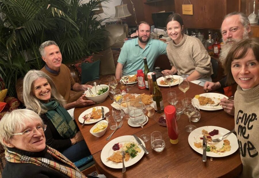 Vienna: Wiener Schnitzel and Strudel Cooking Class - Why this Vienna cooking class beats another schnitzel meal