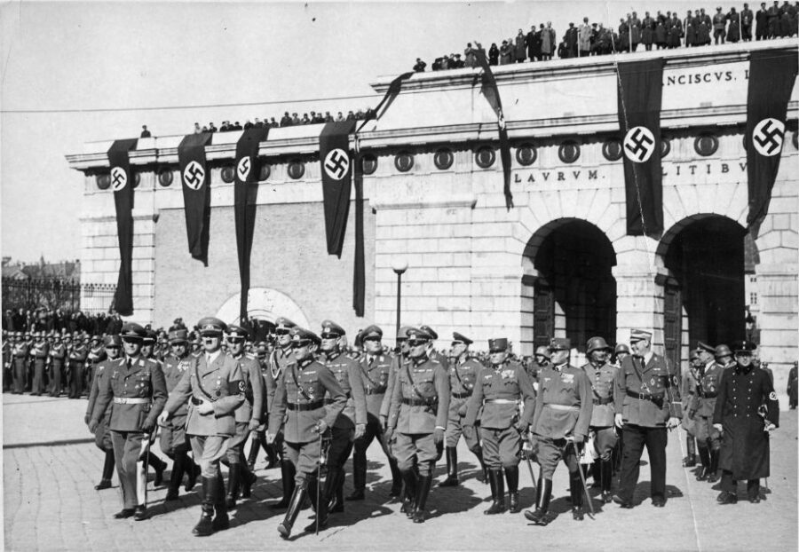 Vienna: World War II Historical Walking Tour - Hitler’s Early Vienna: Politics, Ideology, and Everyday Pressure