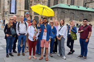 Walking Tour Vienna - Quick Historic Stops: Hofburg Pass-By and Heldenplatz Monuments
