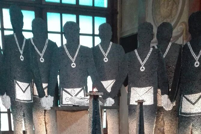 What do Mozart and Henry Ford have in common? - The freemason in Vienna - Who this is best for (and who might want something else)