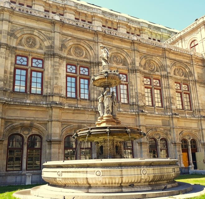 Wien: Tours with locals by public transport & walking - Ringstraße and Hofburg: turning imperial streets into a usable route