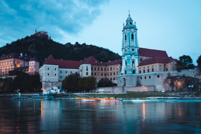 Wine tasting on traditional wooden boats in Wachau Valley - Who should book this Wachau wooden-boat wine tasting?