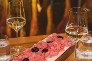 Wine Tasting Tour - Finding the group: Lugeck 6 meeting point and a 5:30 pm start